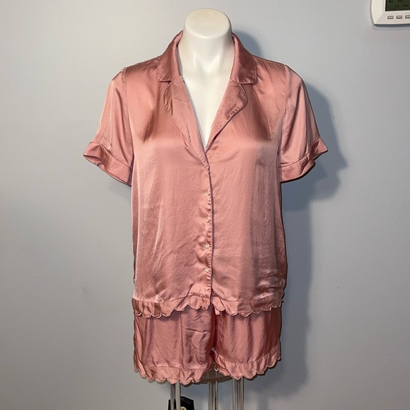 BHLDN Other - Bhldn Anthropologie ladies two piece satin pajama short set. Medium. Pink.